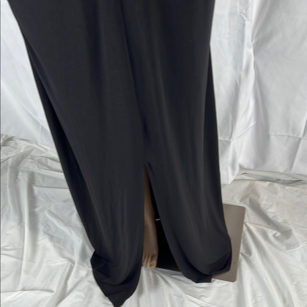 Black Express Gown with Halter Neckline for Prom or formal wear - Picture 2 of 4